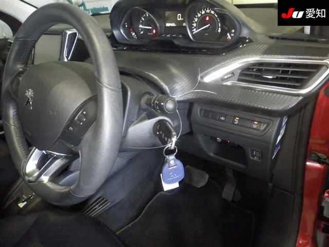 Peugeot 208 2019 8338864-5