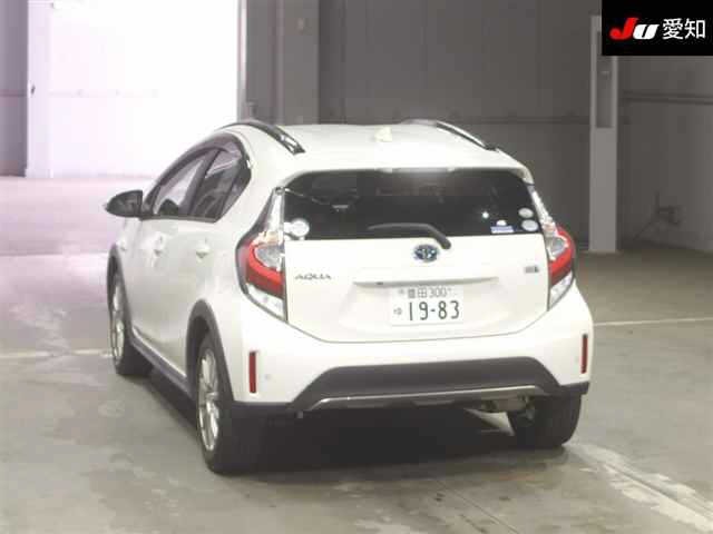 Toyota AQUA 2018 8336184-1