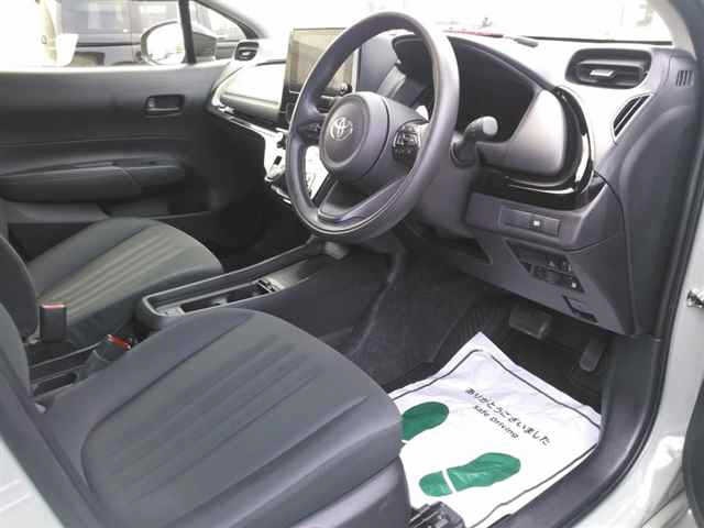 Toyota AQUA 2026 8336210-3