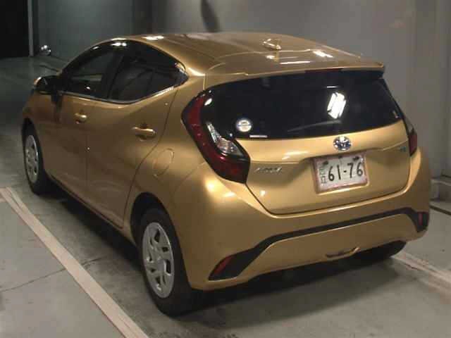 Toyota AQUA 2021 8336226-1