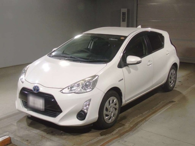 Toyota AQUA 2016 8336318-0