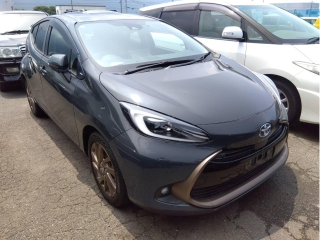 Toyota AQUA 2025 8336458-5