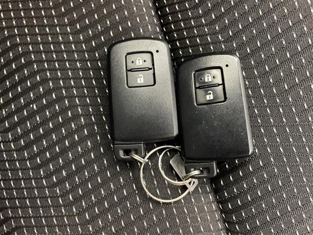 Toyota AURIS 2015 8328456-10