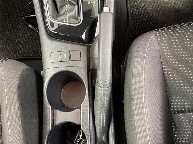 Toyota AURIS 2015 8328456-19