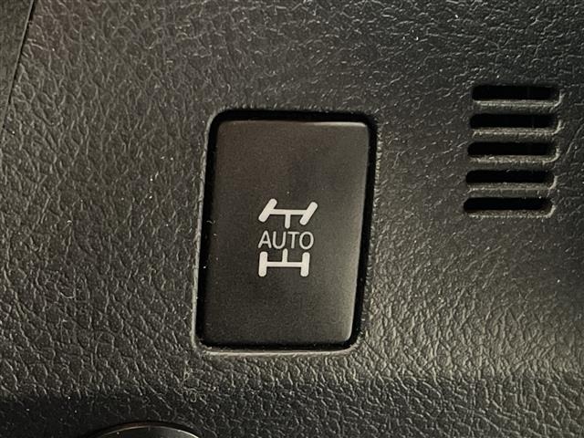 Toyota AURIS 2015 8328456-5
