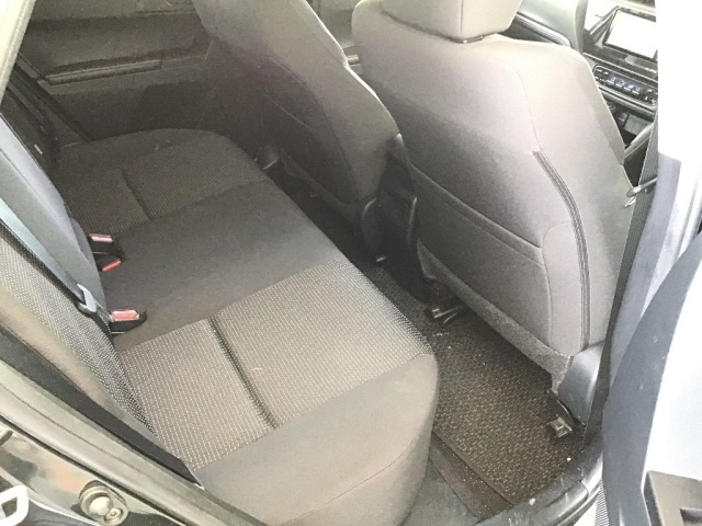 Toyota AURIS 2016 8328457-6
