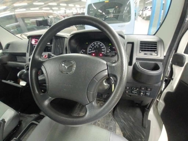 Mazda BONGO VAN 2022 8324527-9