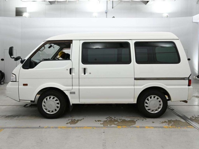 Mazda BONGO VAN 2018 8324537-4