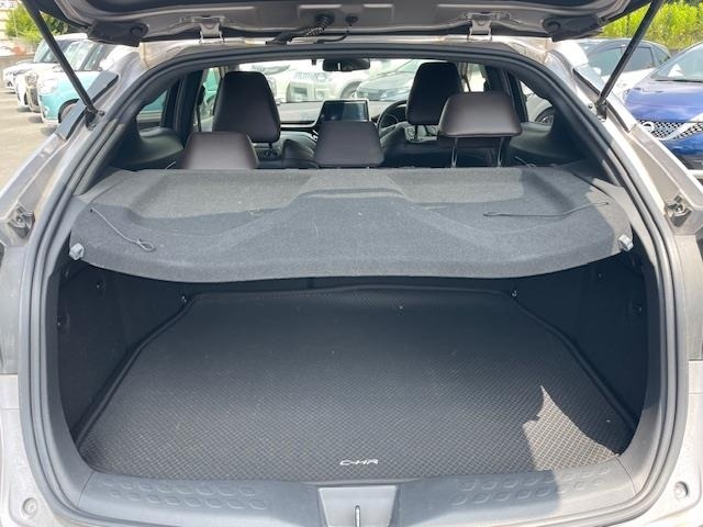 Toyota C-HR 2017 8338822-11