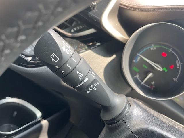 Toyota C-HR 2017 8338822-3