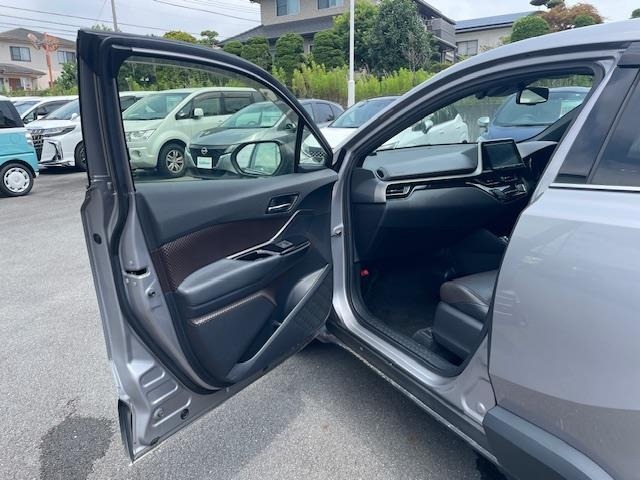 Toyota C-HR 2017 8338822-4