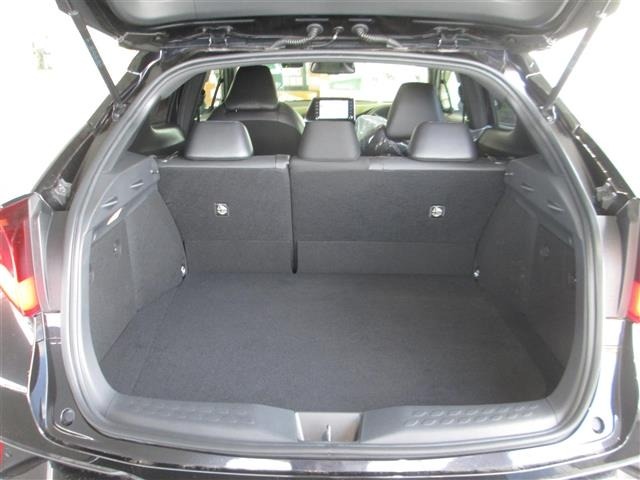 Toyota C-HR 2022 8338835-12