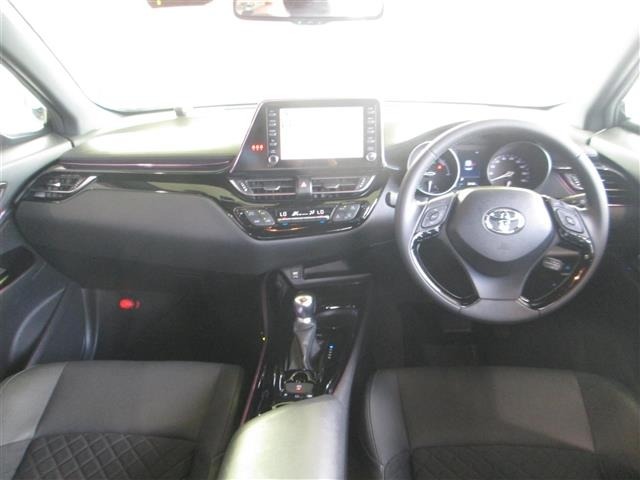 Toyota C-HR 2022 8338835-14