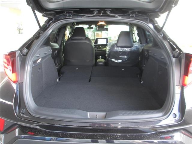 Toyota C-HR 2022 8338835-20