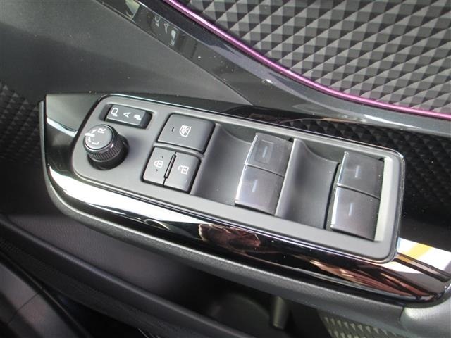 Toyota C-HR 2022 8338835-9