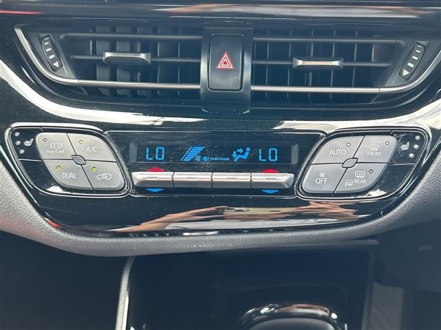Toyota C-HR 2017 8338836-12