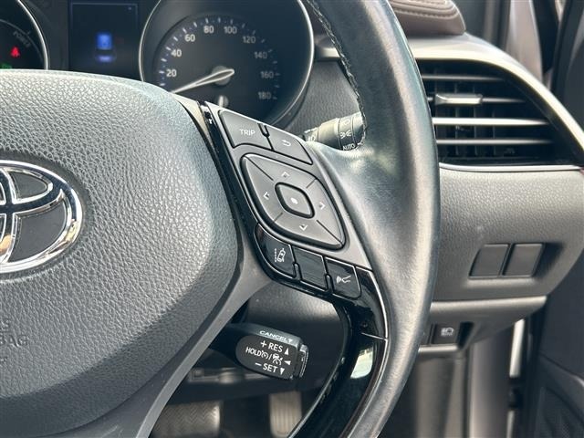 Toyota C-HR 2017 8338836-5