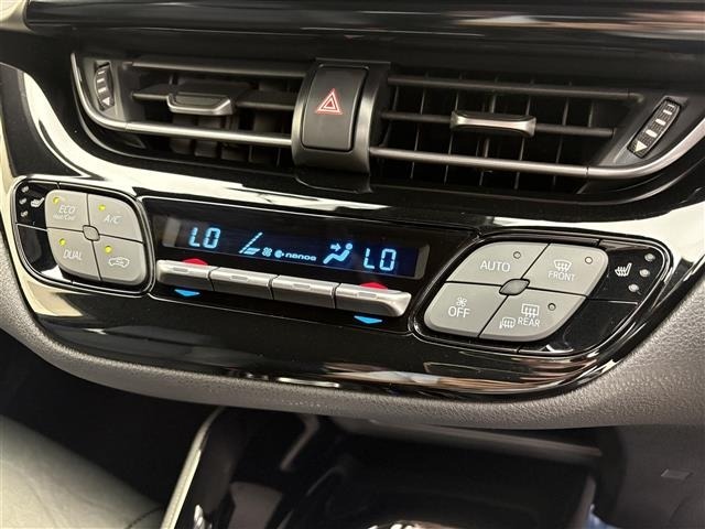 Toyota C-HR 2017 8338838-10
