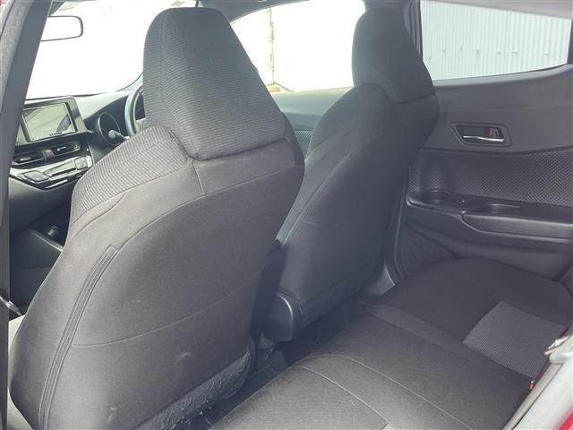 Toyota C-HR 2019 8338839-10