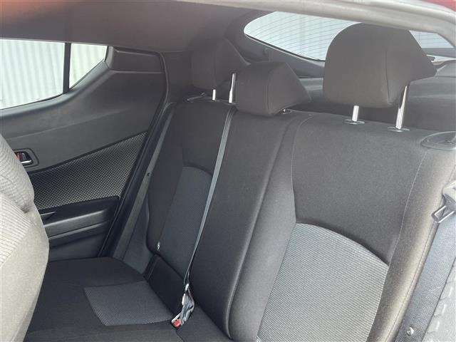 Toyota C-HR 2019 8338839-11