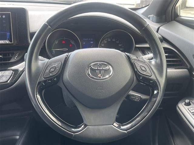 Toyota C-HR 2019 8338839-12