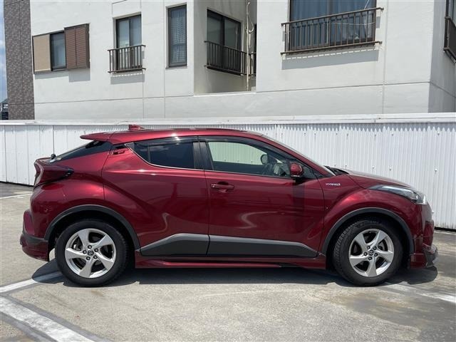 Toyota C-HR 2019 8338839-16