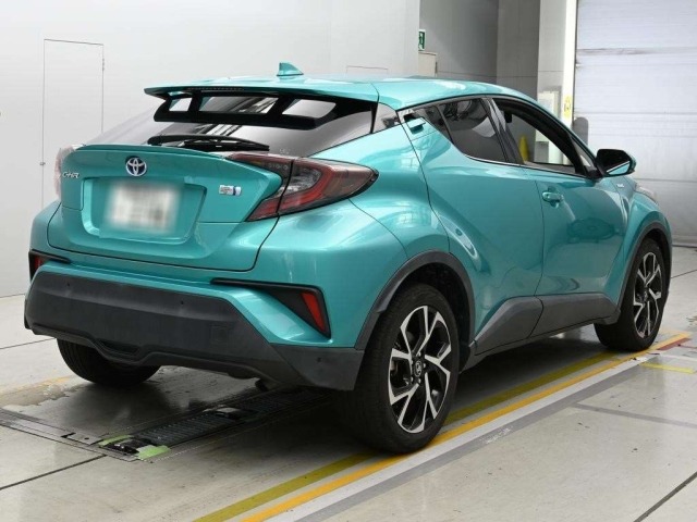 Toyota C-HR 2018 8338841-1