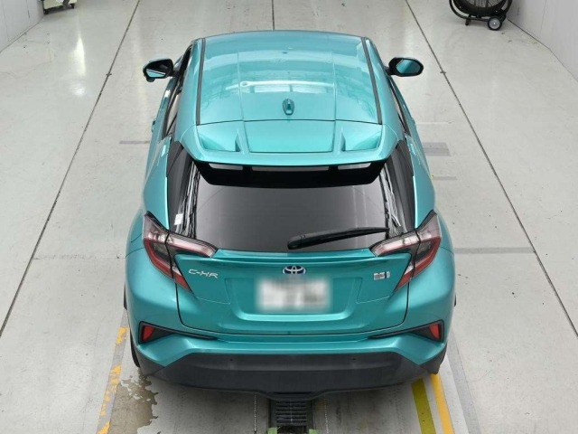 Toyota C-HR 2018 8338841-8