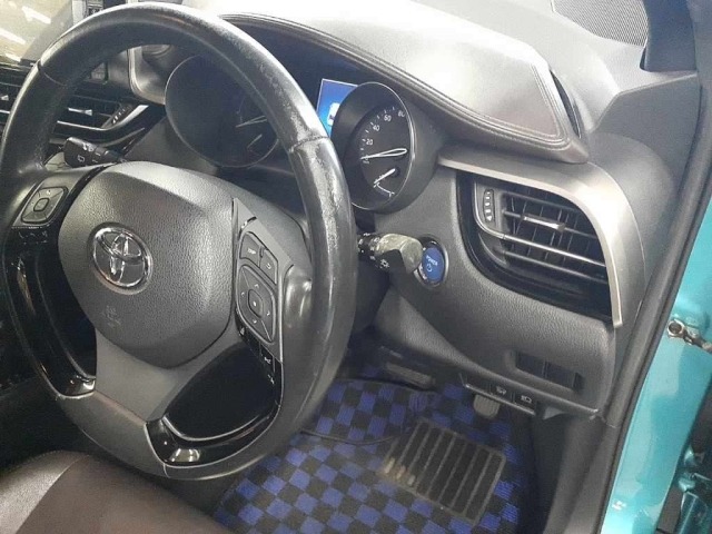 Toyota C-HR 2018 8338841-9