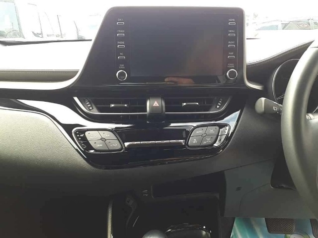 Toyota C-HR 2021 8338842-12