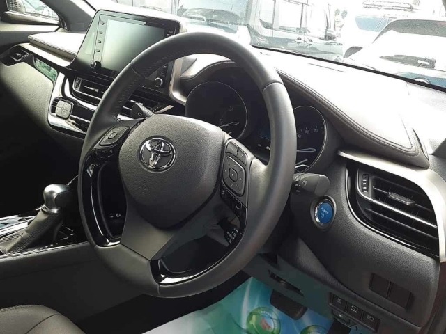 Toyota C-HR 2021 8338842-9