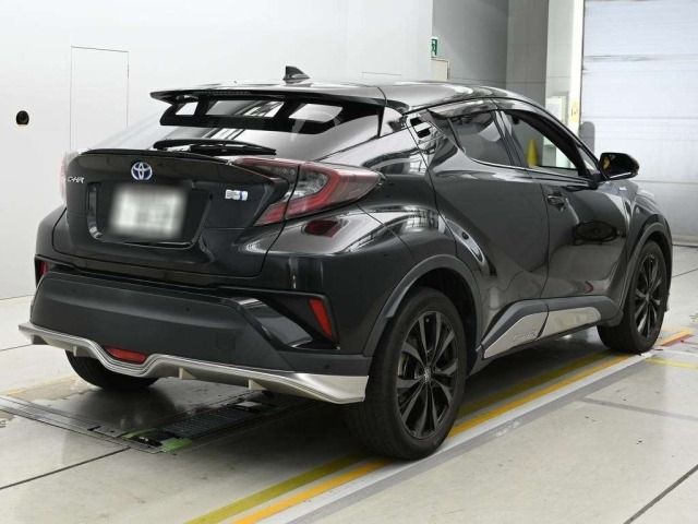 Toyota C-HR 2017 8338844-1