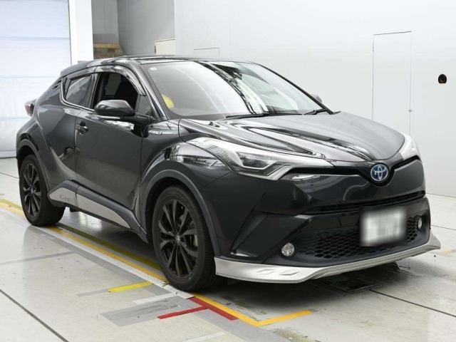 Toyota C-HR 2017 8338844-5