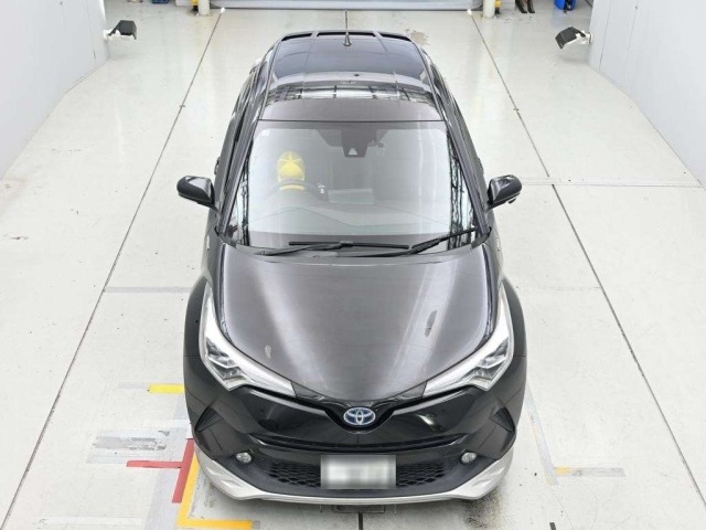 Toyota C-HR 2017 8338844-7