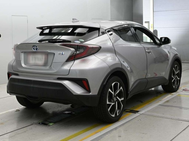 Toyota C-HR 2017 8338846-1