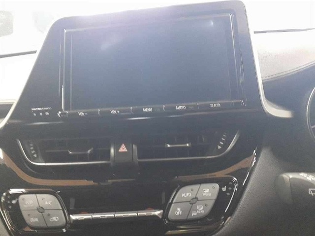 Toyota C-HR 2017 8338846-12