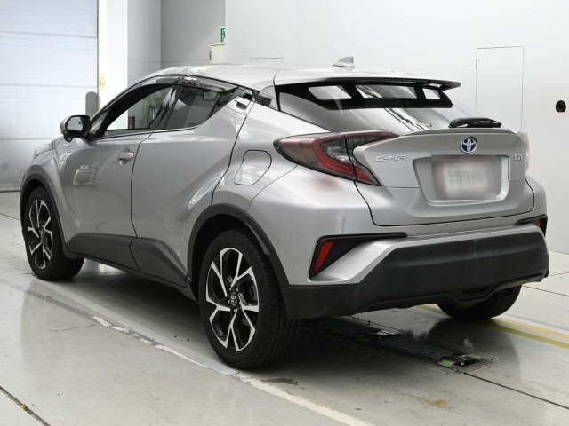 Toyota C-HR 2017 8338846-6