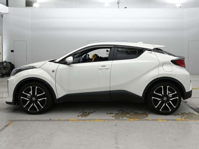 Toyota C-HR 2020 8338847-4