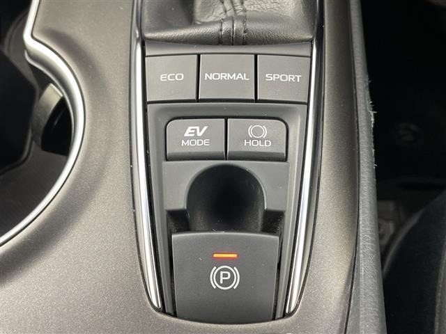 Toyota CAMRY 2022 8339287-11
