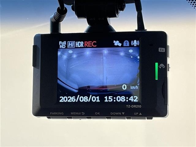 Toyota CAMRY 2018 8339294-20