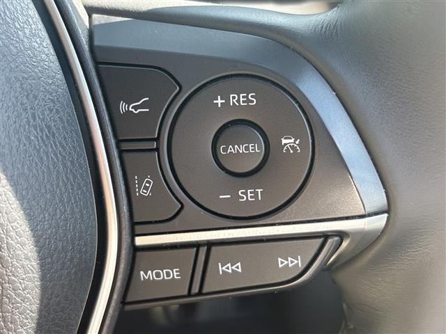 Toyota CAMRY 2017 8339296-5