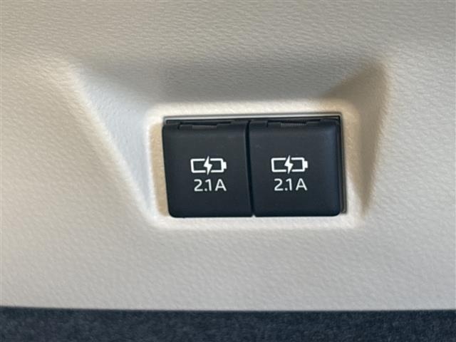 Toyota CAMRY 2017 8339296-6