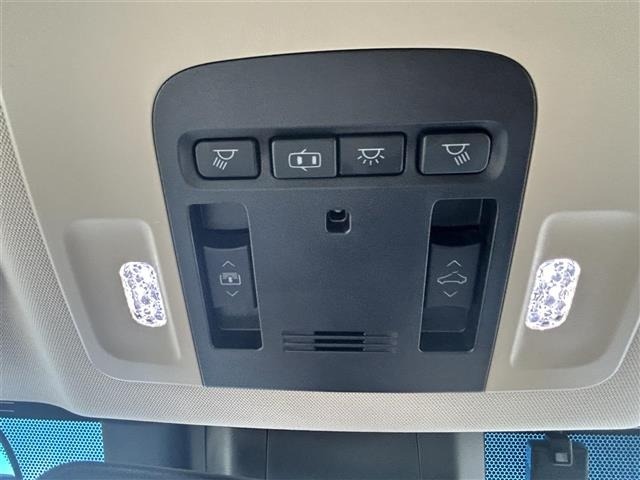 Toyota CAMRY 2017 8339298-12