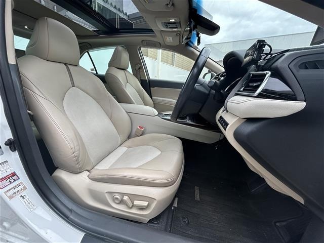 Toyota CAMRY 2017 8339298-4