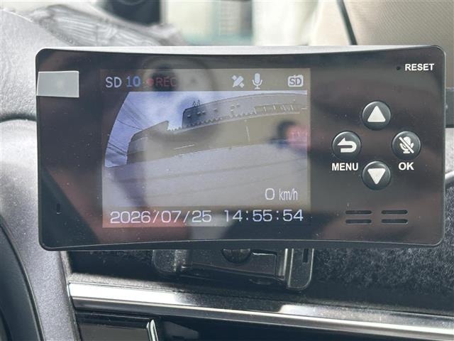 Toyota CAMRY 2017 8339298-9
