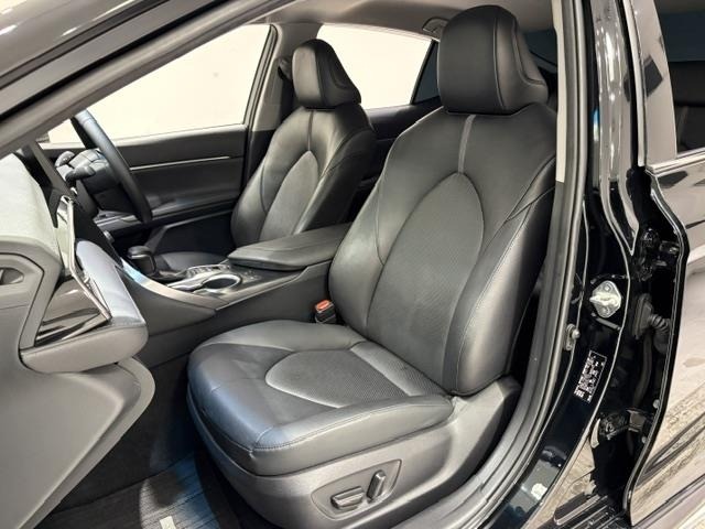 Toyota CAMRY 2023 8339299-9