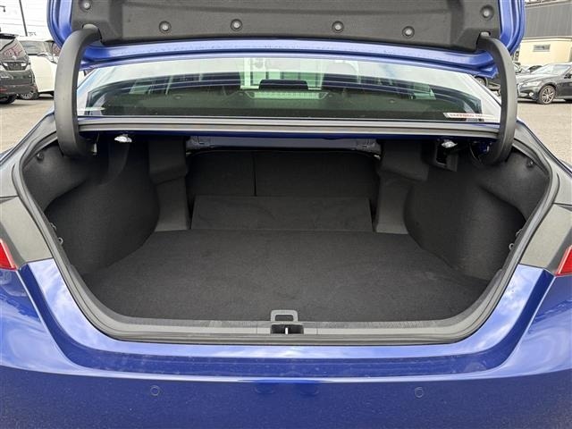 Toyota CAMRY 2022 8339302-9