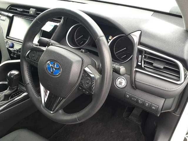 Toyota CAMRY 2017 8339307-9
