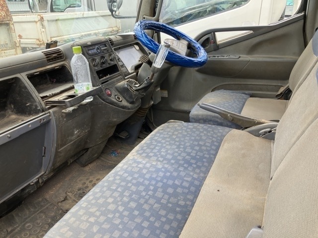 Mitsubishi CANTER 2004 8324573-5
