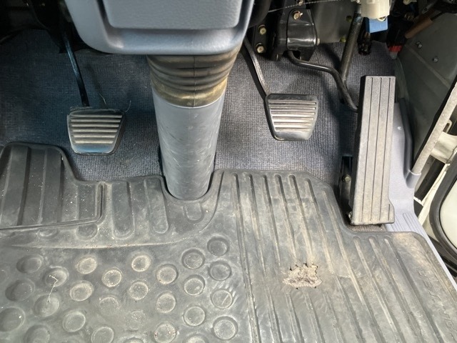 Mitsubishi CANTER 2004 8324596-4